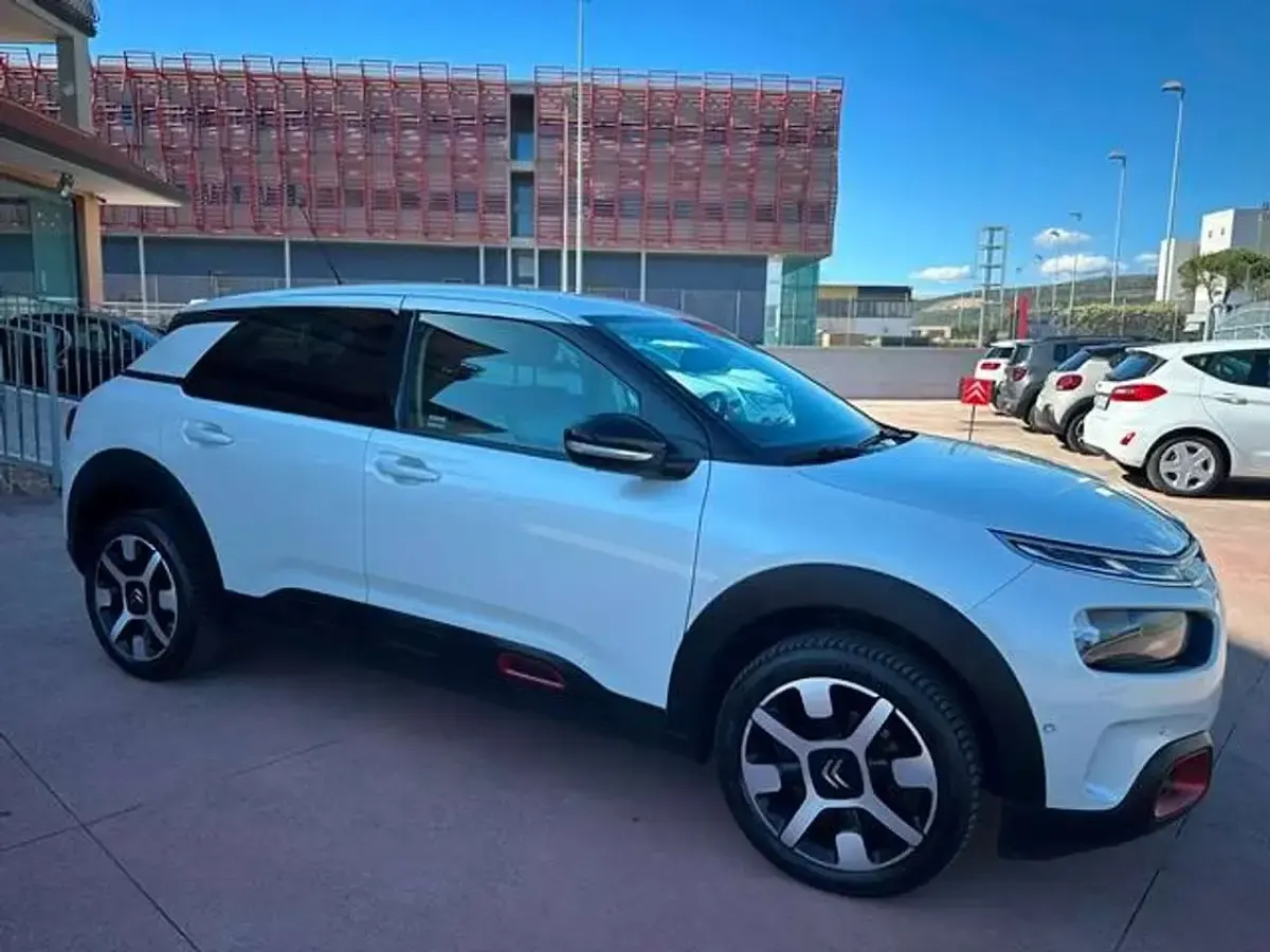 Usata Citroën C4 Shine 99 CV (72 kW) 2018 Bianco perla SUV