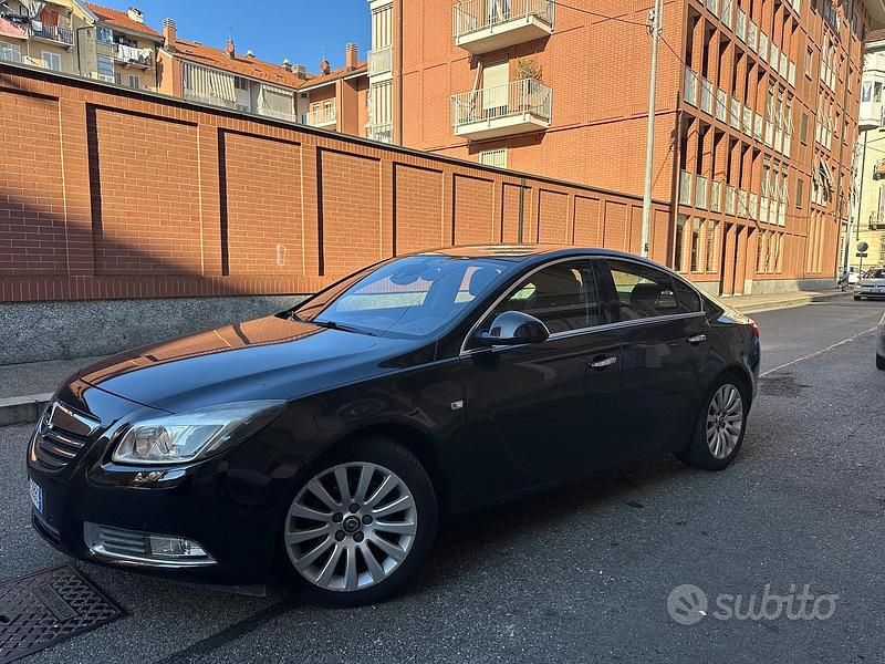 Nero Usata 2011 Opel Insignia Cosmo Tre volumi | 4490 € (Buon prezzo) - Immagine 1/4