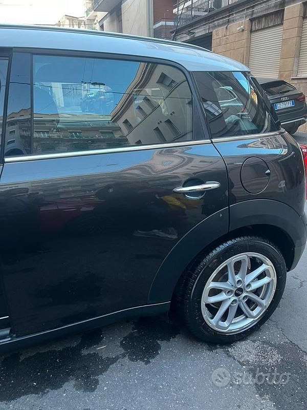 Usata Mini Countryman 190 CV (139 kW) 2016 Marrone SUV