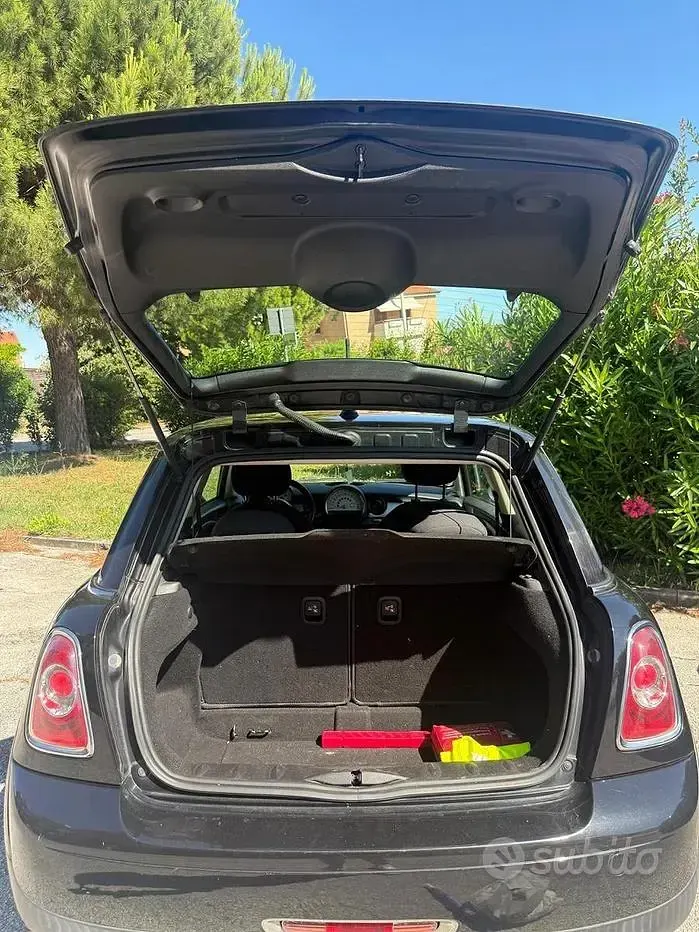 Usata Mini ONE 75 CV (55 kW) 2011 Nero Utilitaria