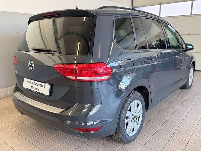 Usata VW Touran Business 150 CV (110 kW) 2021 Grigio Monovolume