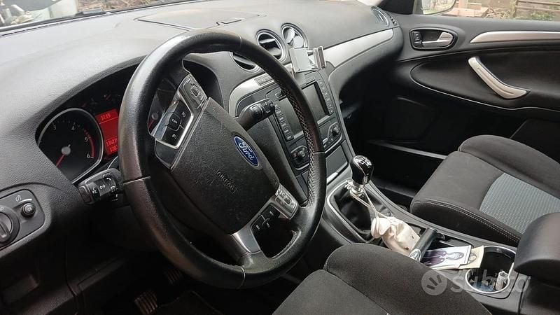 Usata Ford S-MAX S 140 CV (102 kW) 2015 Grigio Monovolume