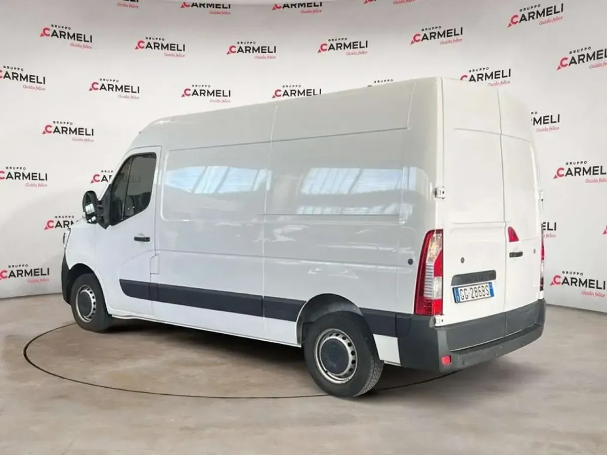 Usado Renault Master 150 CV (110 kW) 2021 Blanco Monovolumen