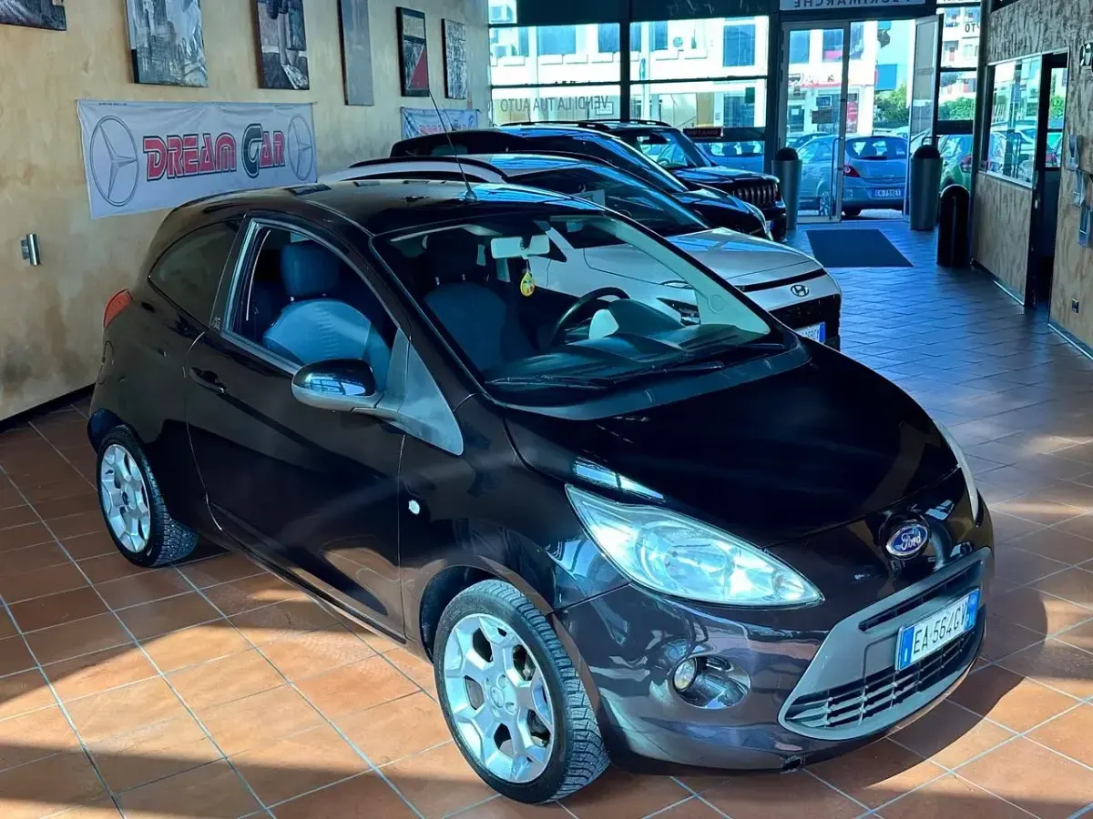 Usata Ford Ka Titanium 75 CV (55 kW) 2010 Nero Utilitaria