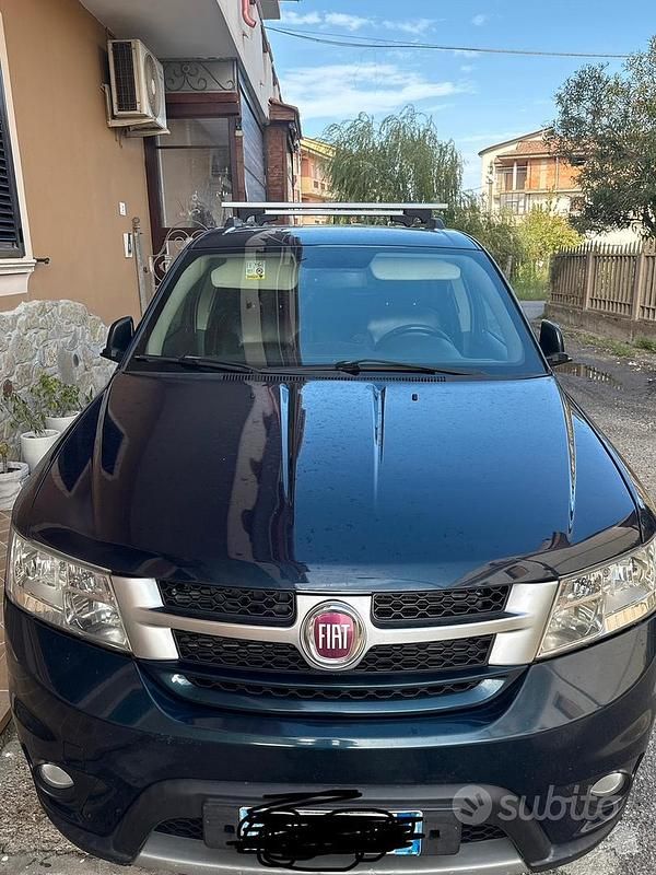 Usata Fiat Freemont 170 CV (125 kW) 2014 Blu SUV