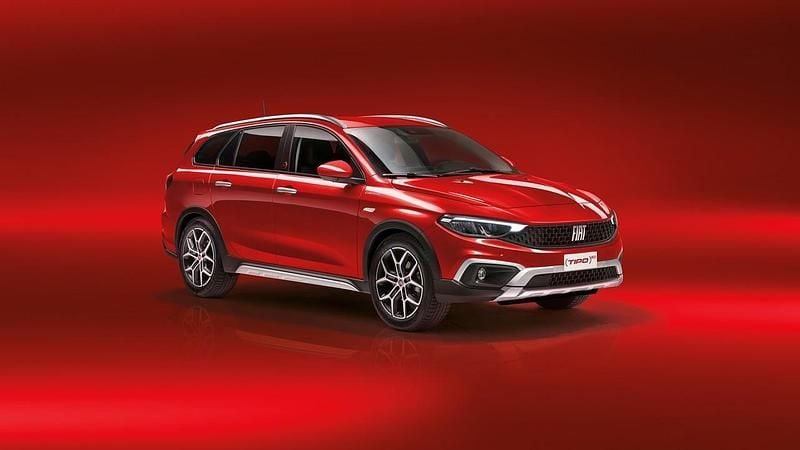 Usata Fiat Tipo Cross 131 CV (96 kW) 2024 Rosso passione Berlina