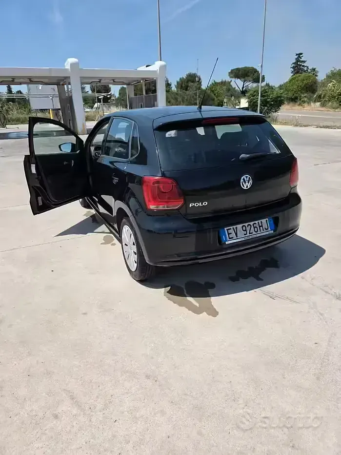 Usata VW Polo 69 CV (50 kW) 2014 Nero Berlina