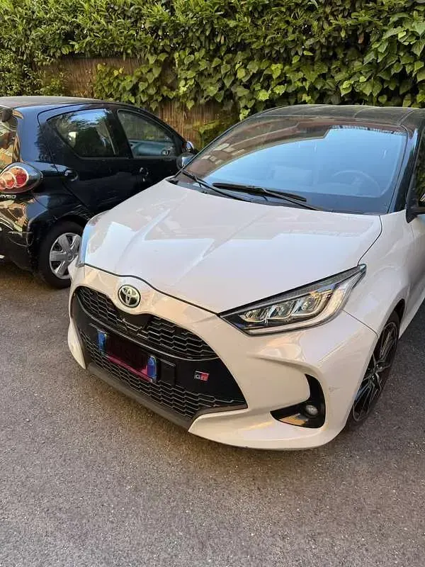 Usata Toyota Yaris Sport 116 CV (85 kW) 2023 Utilitaria