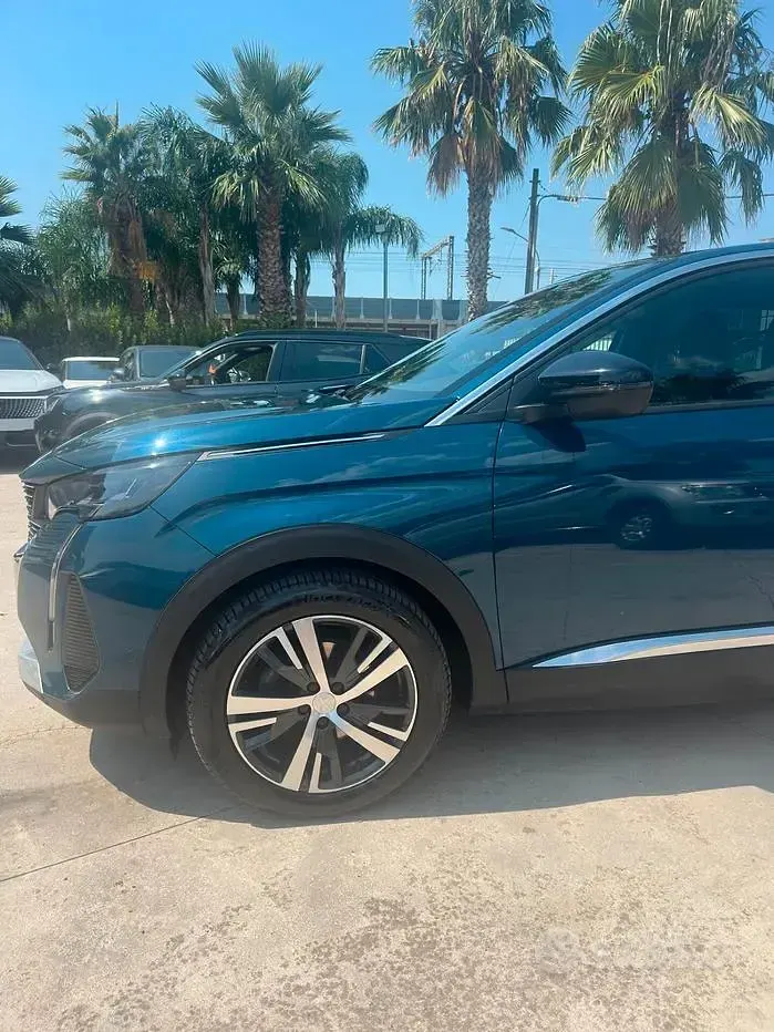 Usata Peugeot 3008 Allure 131 CV (96 kW) 2023 Blu SUV