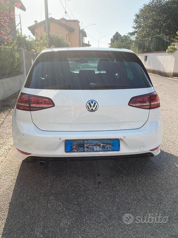 Bianco Usata 2015 VW Golf R-line Berlina | 12.500 € (Cara) - Immagine 1/4