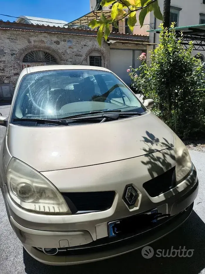 Usata Renault Scénic II 130 CV (95 kW) 2007 Monovolume