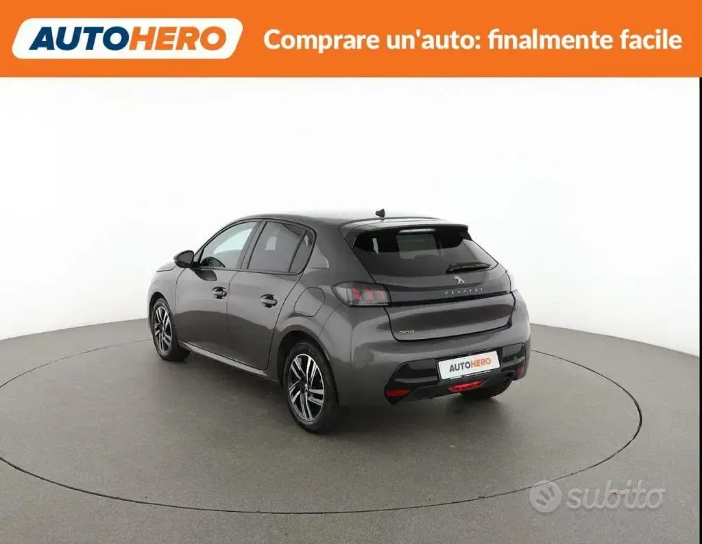 Usata Peugeot 208 Allure 101 CV (74 kW) 2022 Grigio Utilitaria