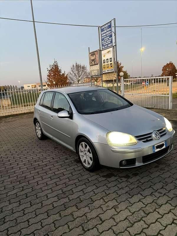 Usata 2004 VW Golf IV Sportline Tre volumi | 2500 € (Buon prezzo) - Immagine 1/4