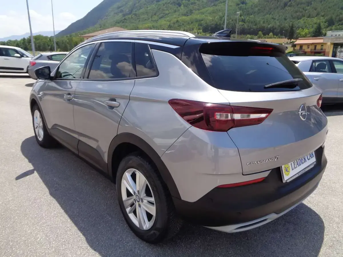 Usata Opel Grandland X Innovation 131 CV (96 kW) 2020 Grigio SUV