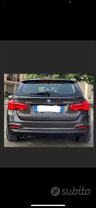 Usata BMW 320 Sport Line 190 CV (139 kW) 2016 Grigio Station wagon