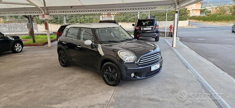 Usata Mini Cooper D 112 CV (82 kW) 2011 Nero Utilitaria