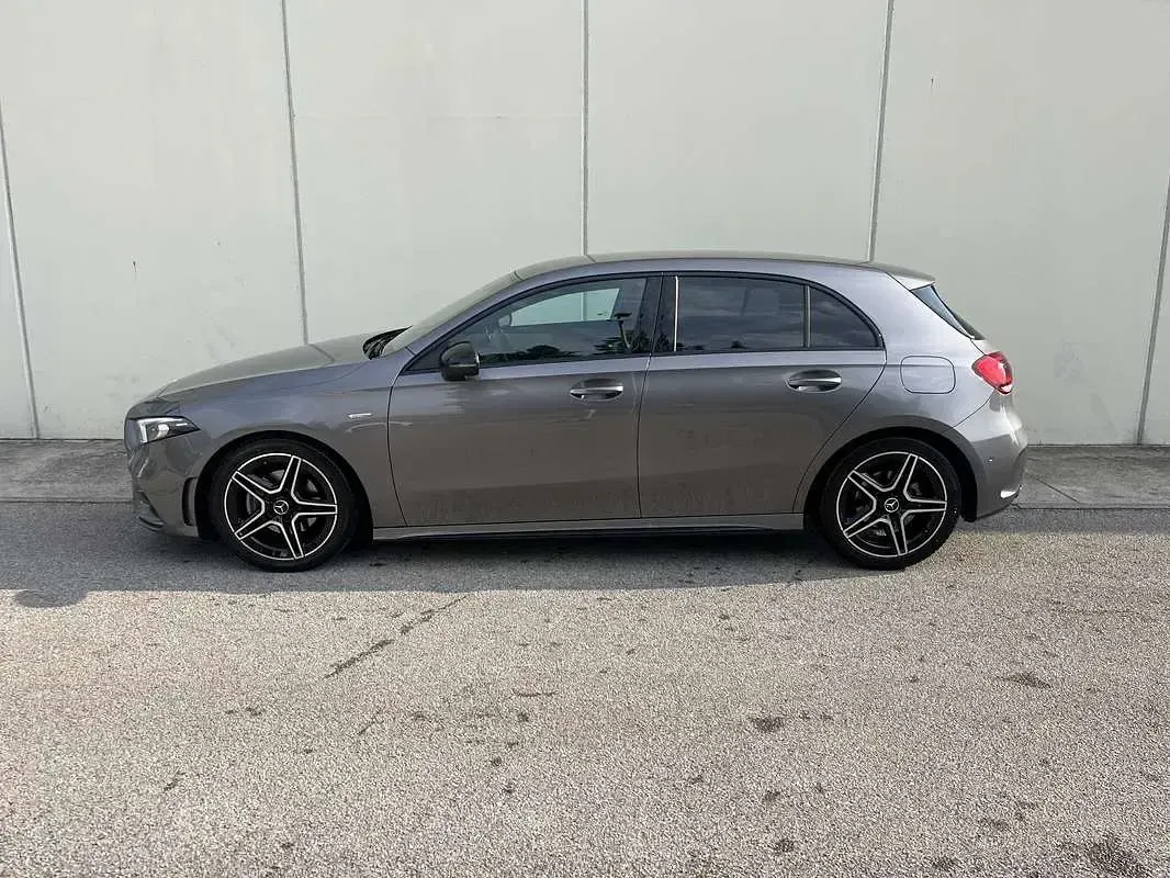 Usata Mercedes A180 Premium 116 CV (85 kW) 2022 Berlina