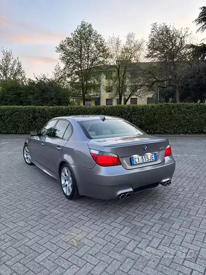 Usata BMW 535 272 CV (200 kW) 2006 Grigio Berlina