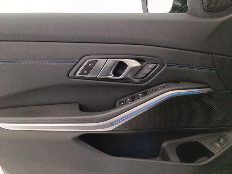 Usata BMW 330 Comfort Edition 286 CV (210 kW) 2024 Station wagon