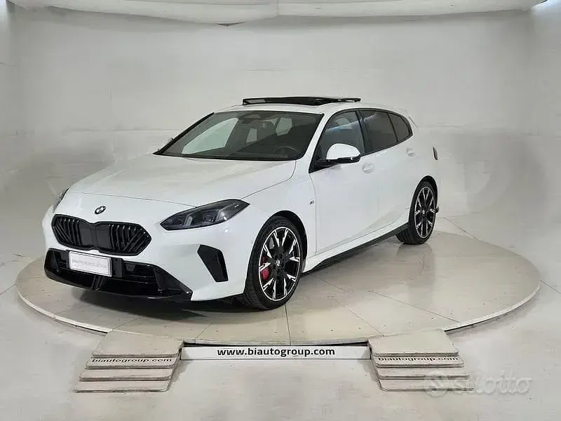 Usata BMW 120 Performance 163 CV (119 kW) 2025 Utilitaria