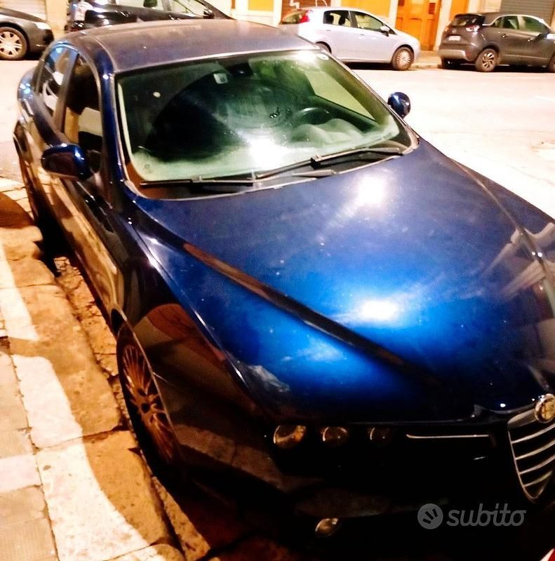 Usata Alfa Romeo 159 150 CV (110 kW) 2006 Blu Berlina