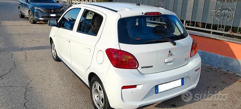 Usata Mitsubishi Space Star Intense 71 CV (52 kW) 2020 Bianco Utilitaria