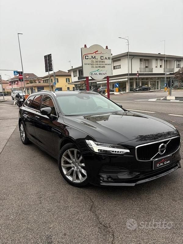 Nero Usata 2020 Volvo V90 Momentum Station wagon | 19.900 € (Ottimo prezzo) - Immagine 1/4