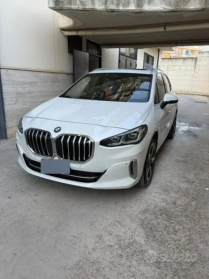 Usata BMW 218 150 CV (110 kW) 2023 Bianco Coupé