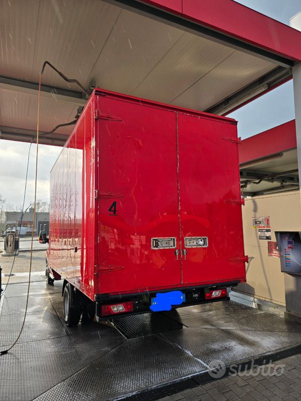 Usata Ford Transit 131 CV (96 kW) 2018 Rosso