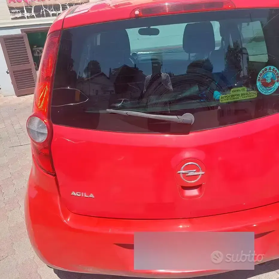 Usata Opel Agila 86 CV (63 kW) 2008 Rosso Utilitaria