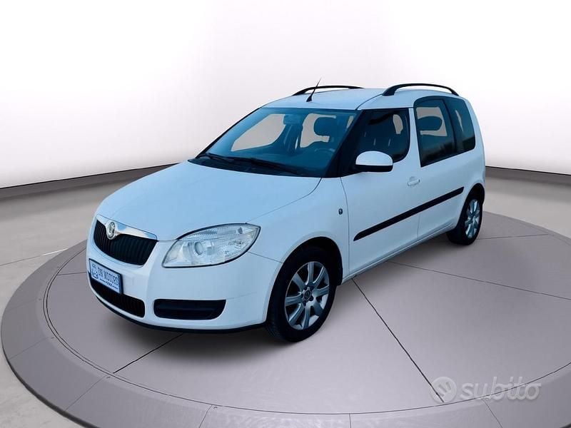 Usata Skoda Roomster 69 CV (50 kW) 2010 Bianco Monovolume