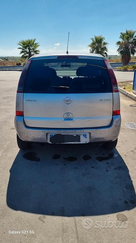 Usata 2005 Opel Meriva Monovolume | 1000 € - Immagine 1/4