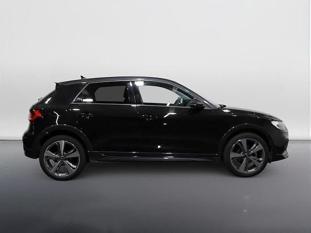 Usata Audi A1 Ambiente 116 CV (85 kW) 2024 Nero mito metallizzato grigio manhattan SUV