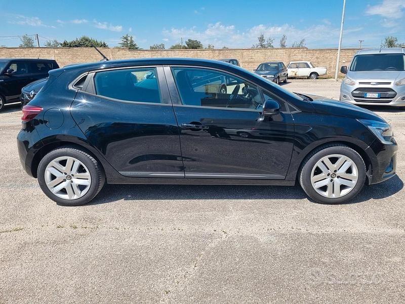 Usata Renault Clio V 91 CV (66 kW) 2022 Nero Berlina