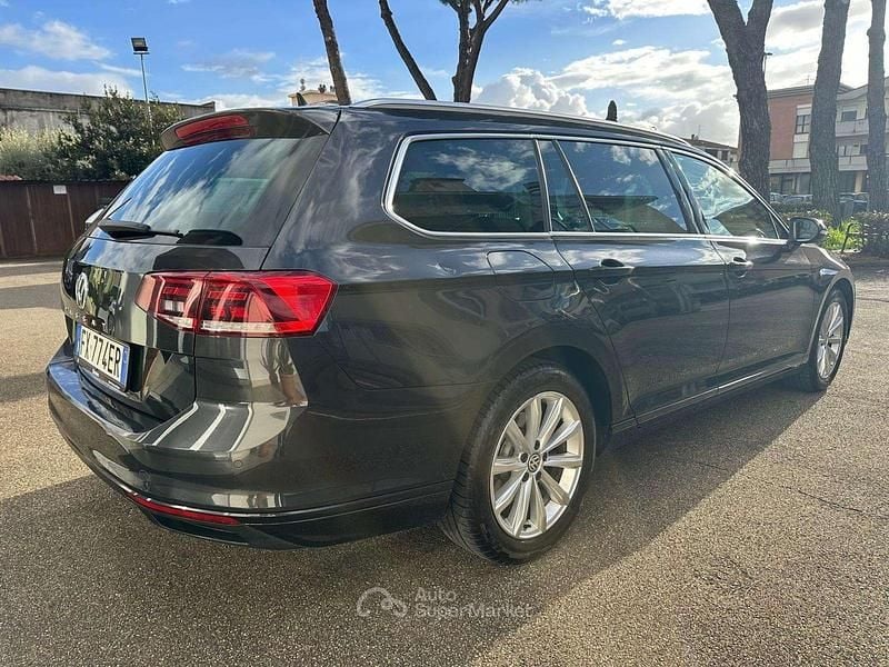 Usata VW Passat Business 120 CV (88 kW) 2019 Grigio Station wagon