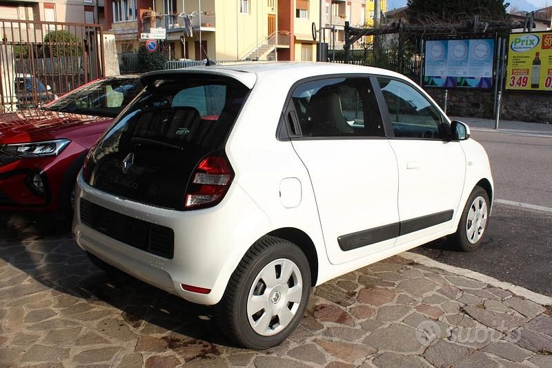 Usata Renault Twingo SE 69 CV (50 kW) 2015 Bianco Utilitaria