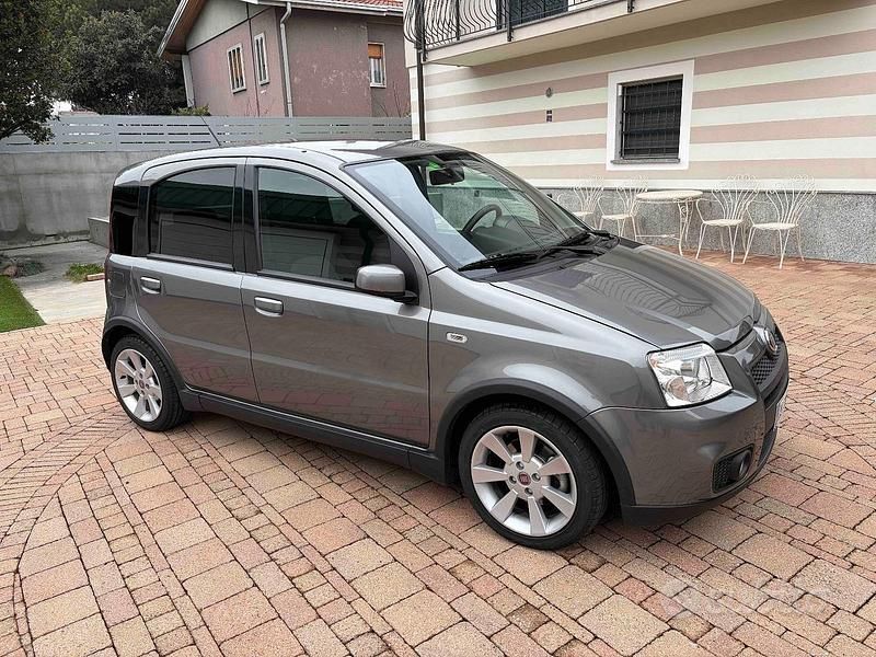 Usata Fiat Panda 100 CV (73 kW) 2008 Grigio Utilitaria
