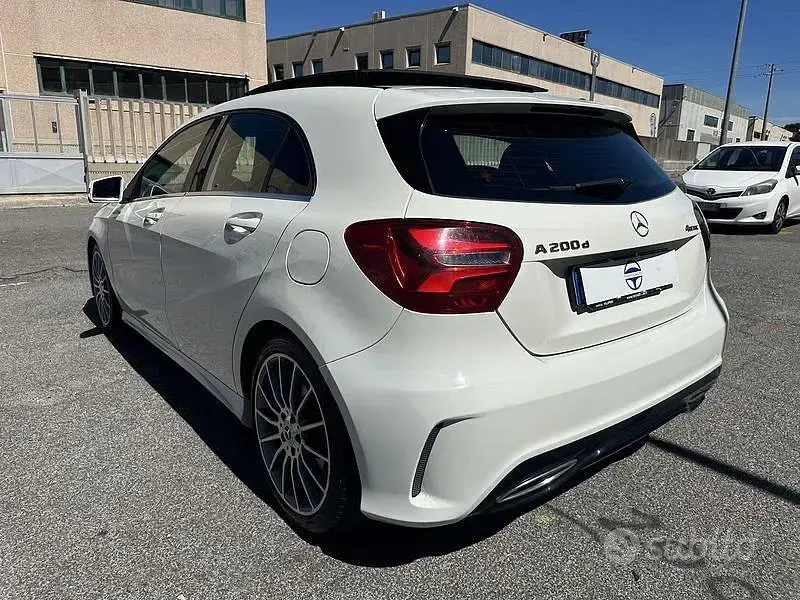 Usata Mercedes A200 Premium 136 CV (100 kW) 2017 Bianco Utilitaria