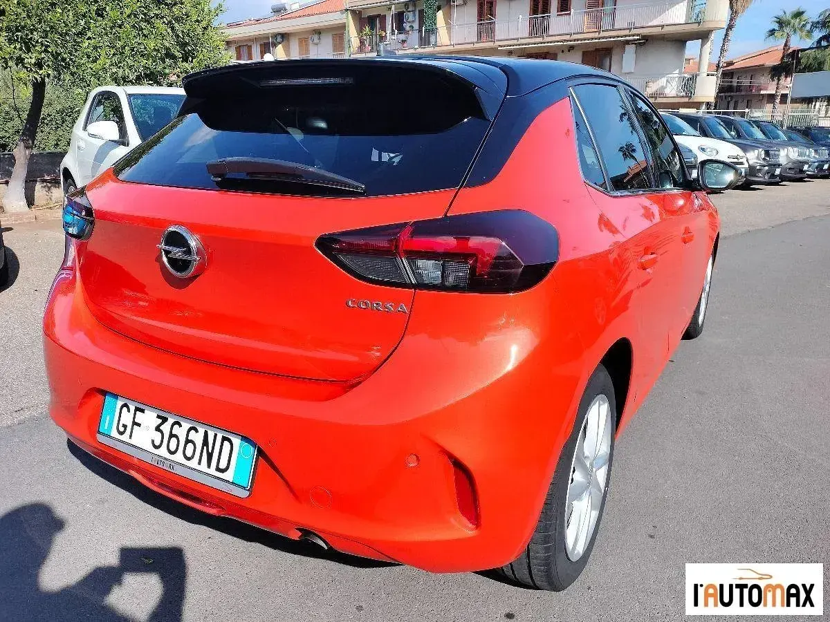Usata Opel Corsa Edition 101 CV (74 kW) 2021 Arancione Berlina