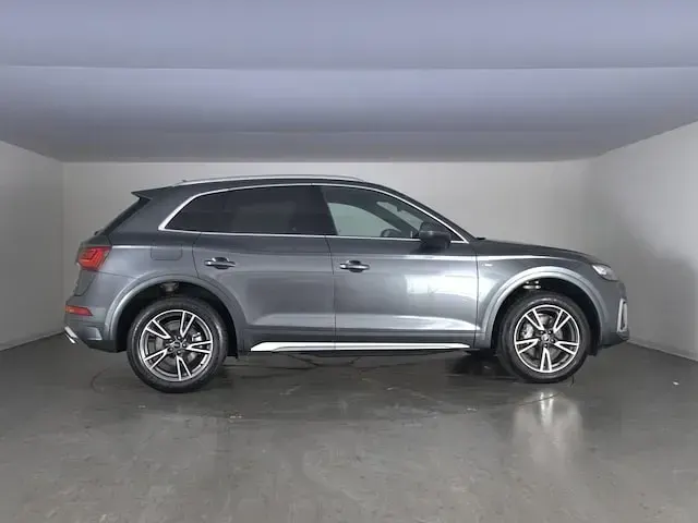 Usata Audi Q5 S-Line 204 CV (150 kW) 2024 Grigio daytona perlato SUV