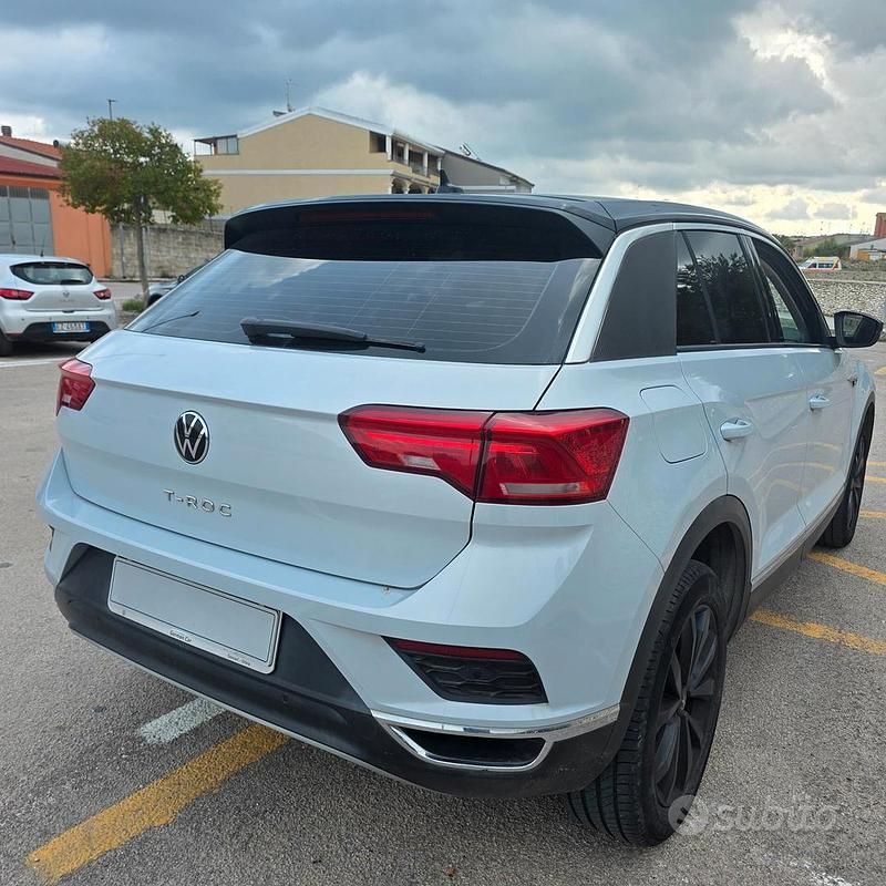 Usata VW T-Roc Style 115 CV (84 kW) 2021 Grigio SUV
