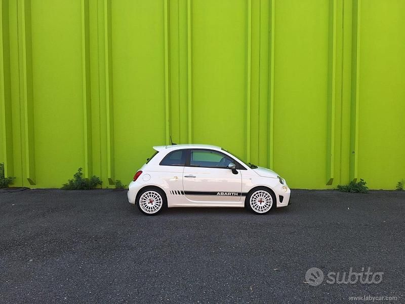 Usata Abarth 595 Turismo 165 CV (121 kW) 2019 Bianco Berlina