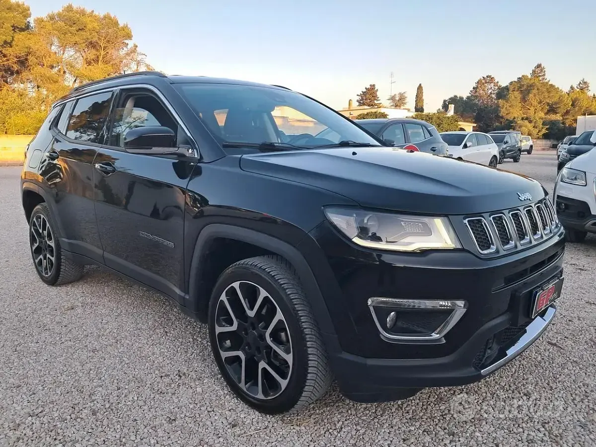 Usata Jeep Compass Limited 140 CV (102 kW) 2021 Nero SUV