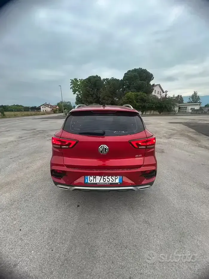 Usata MG ZS 111 CV (81 kW) 2023 Rosso SUV