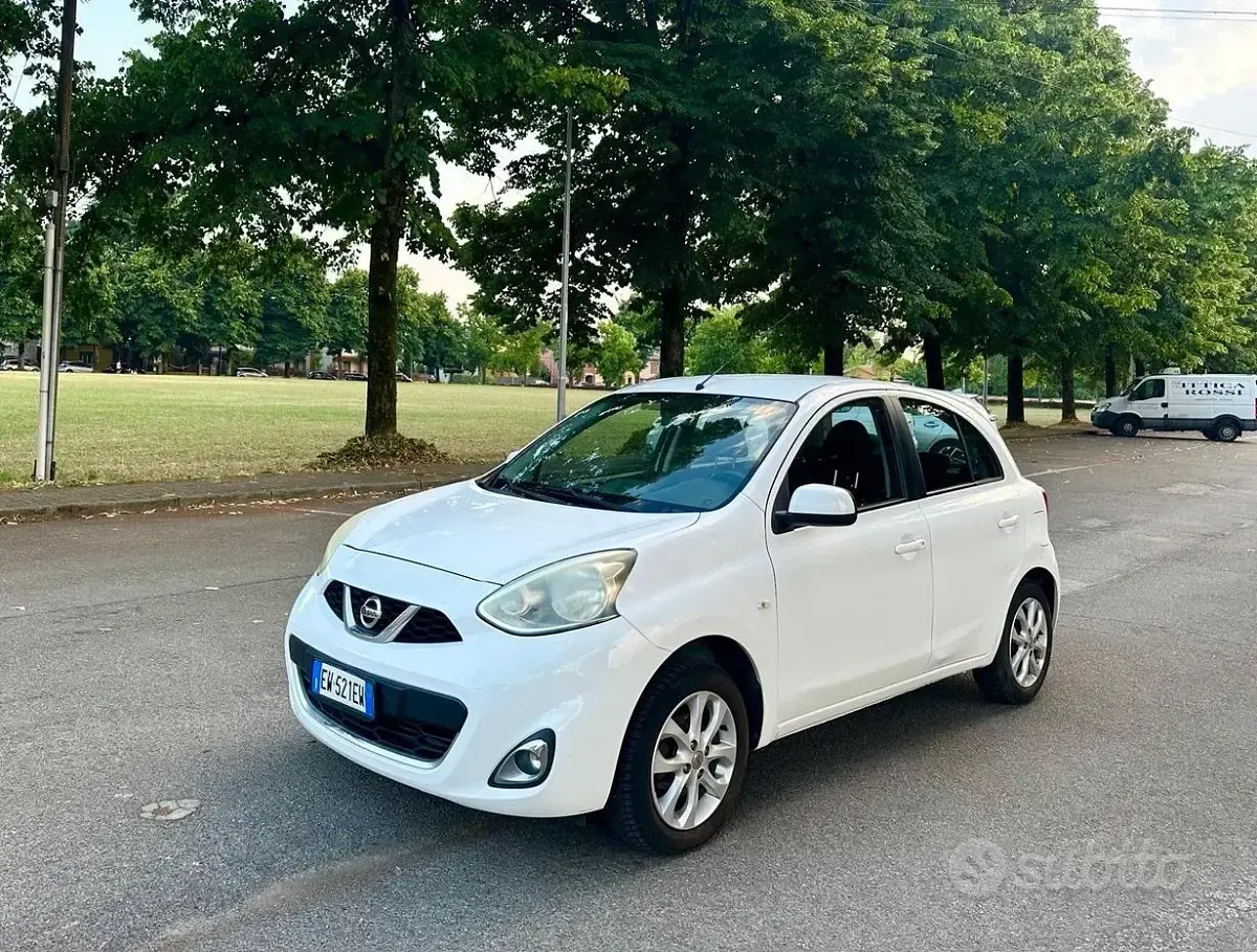 Usata Nissan Micra Tekna 80 CV (58 kW) 2014 Bianco Utilitaria