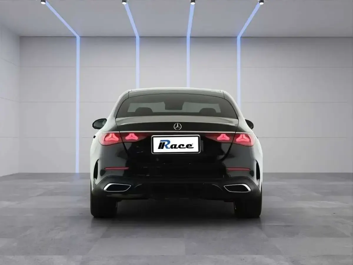 Usata Mercedes E200 Advanced Plus 204 CV (150 kW) 2025 Nero Berlina