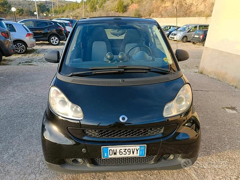 Nero Usata 2009 Smart ForTwo Cabrio Passion Cabrio | 5999 € (Buon prezzo) - Immagine 1/4
