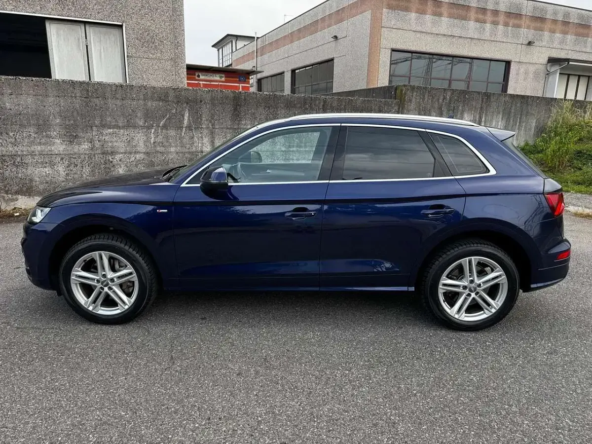 Usata Audi Q5 S-line plus 245 CV (180 kW) 2019 Blu notte SUV