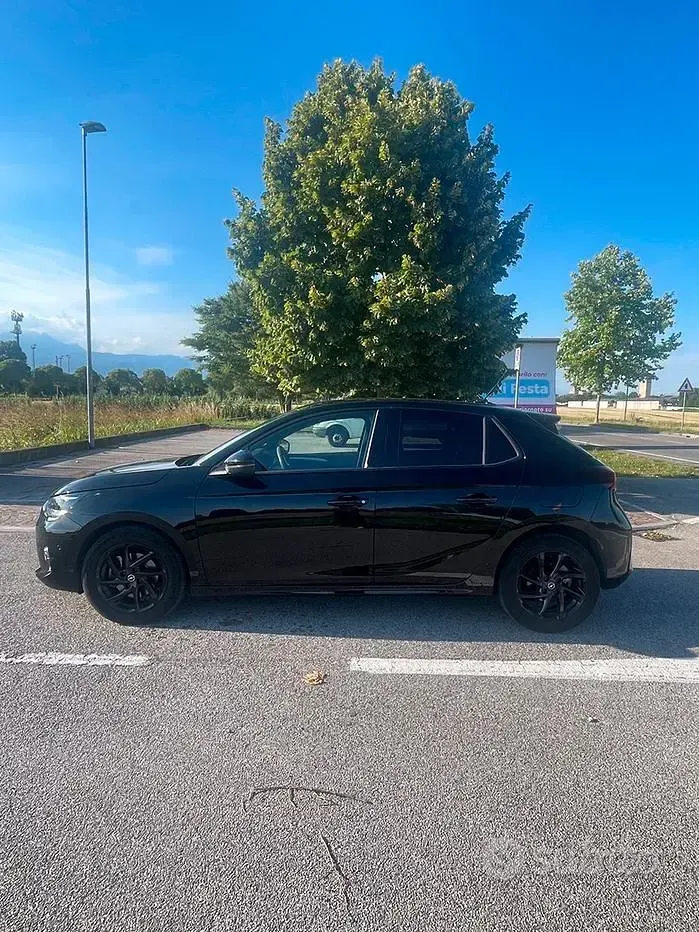 Usata Opel Corsa 102 CV (75 kW) 2023 Nero Utilitaria