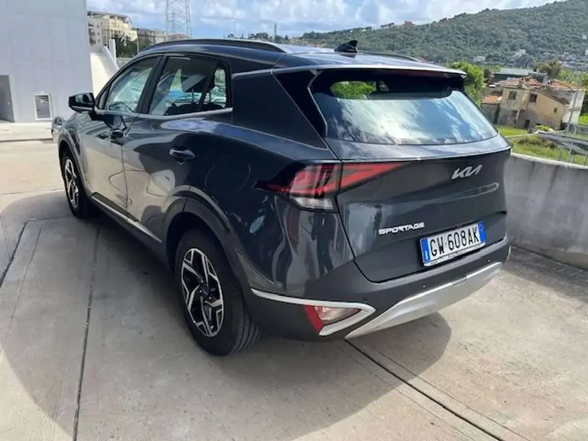 Usata Kia Sportage 147 CV (108 kW) 2025 Dark pental metal SUV
